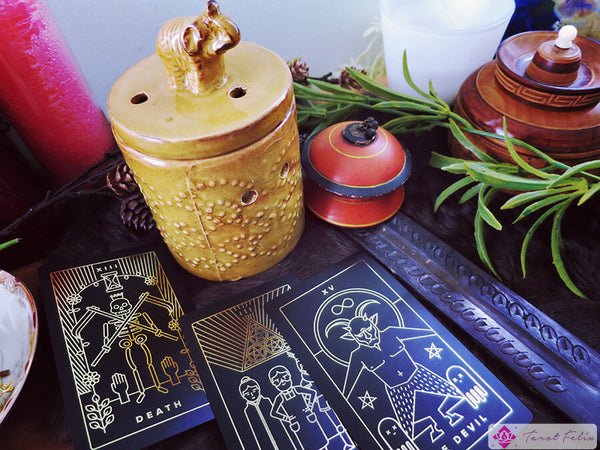 Un ejemplo de cerca de la permutación actual de mi altar.